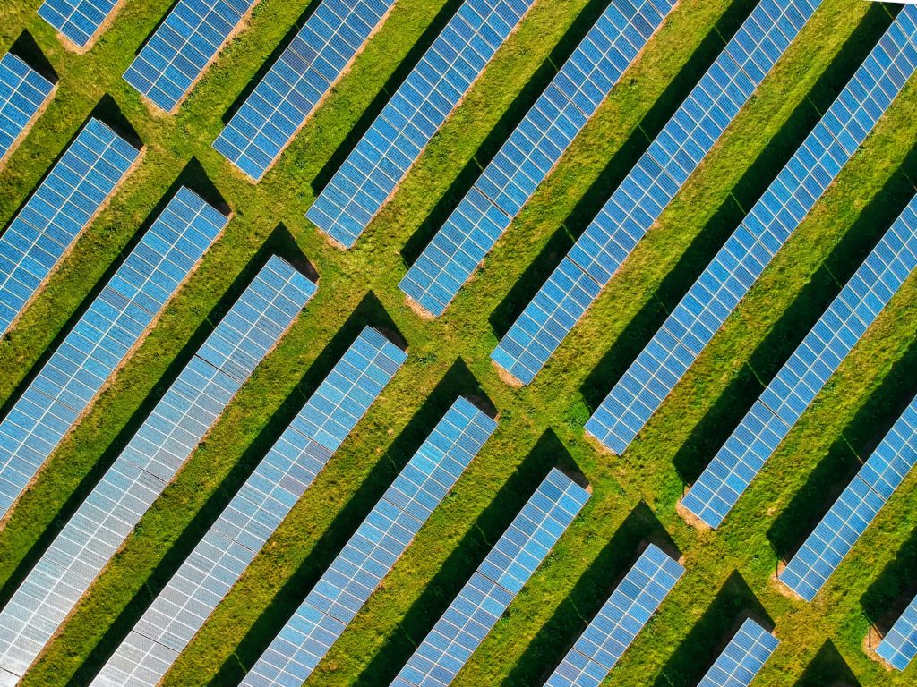 solar-farm-business